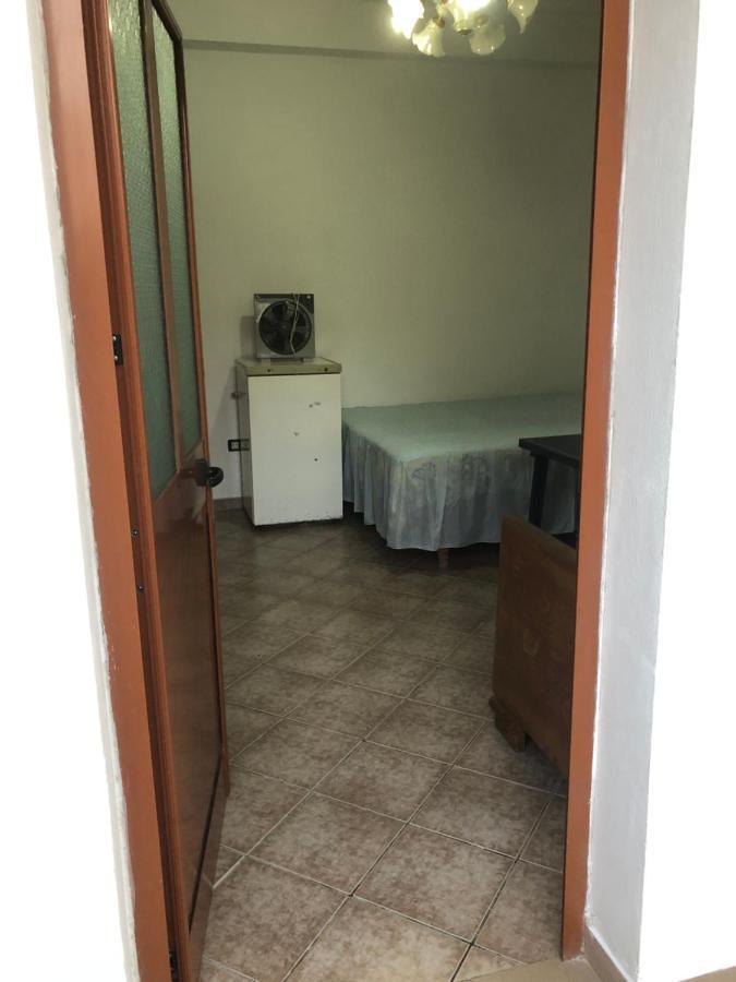 Rooms For Rent Durrës Exterior foto