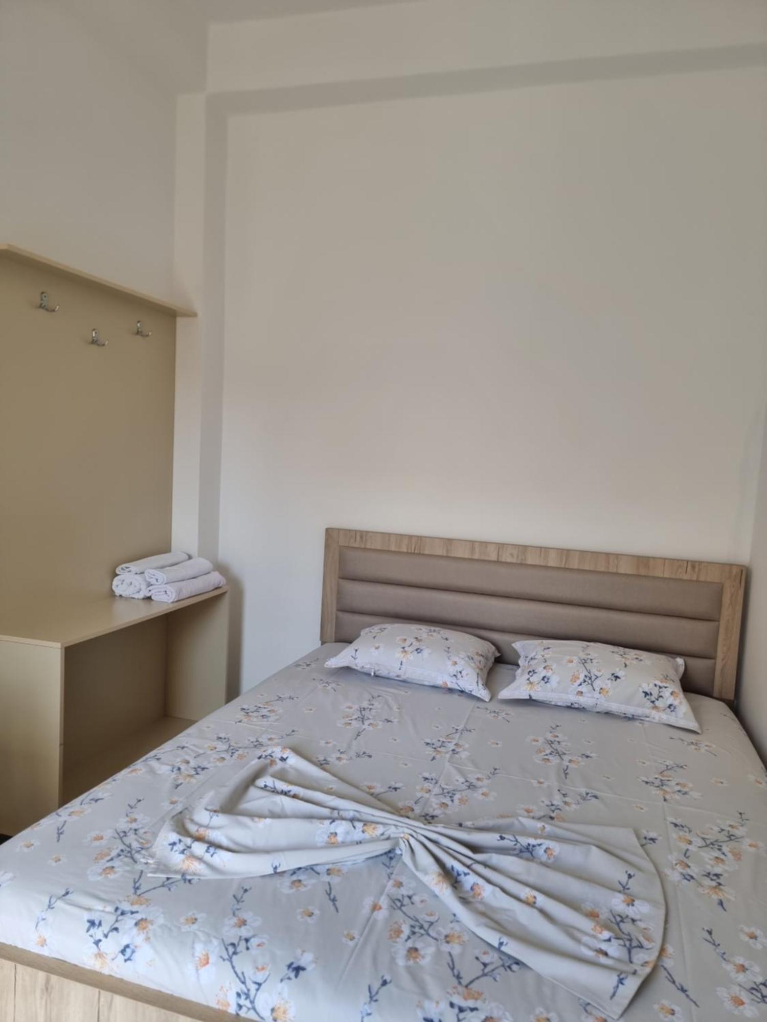 Rooms For Rent Durrës Exterior foto