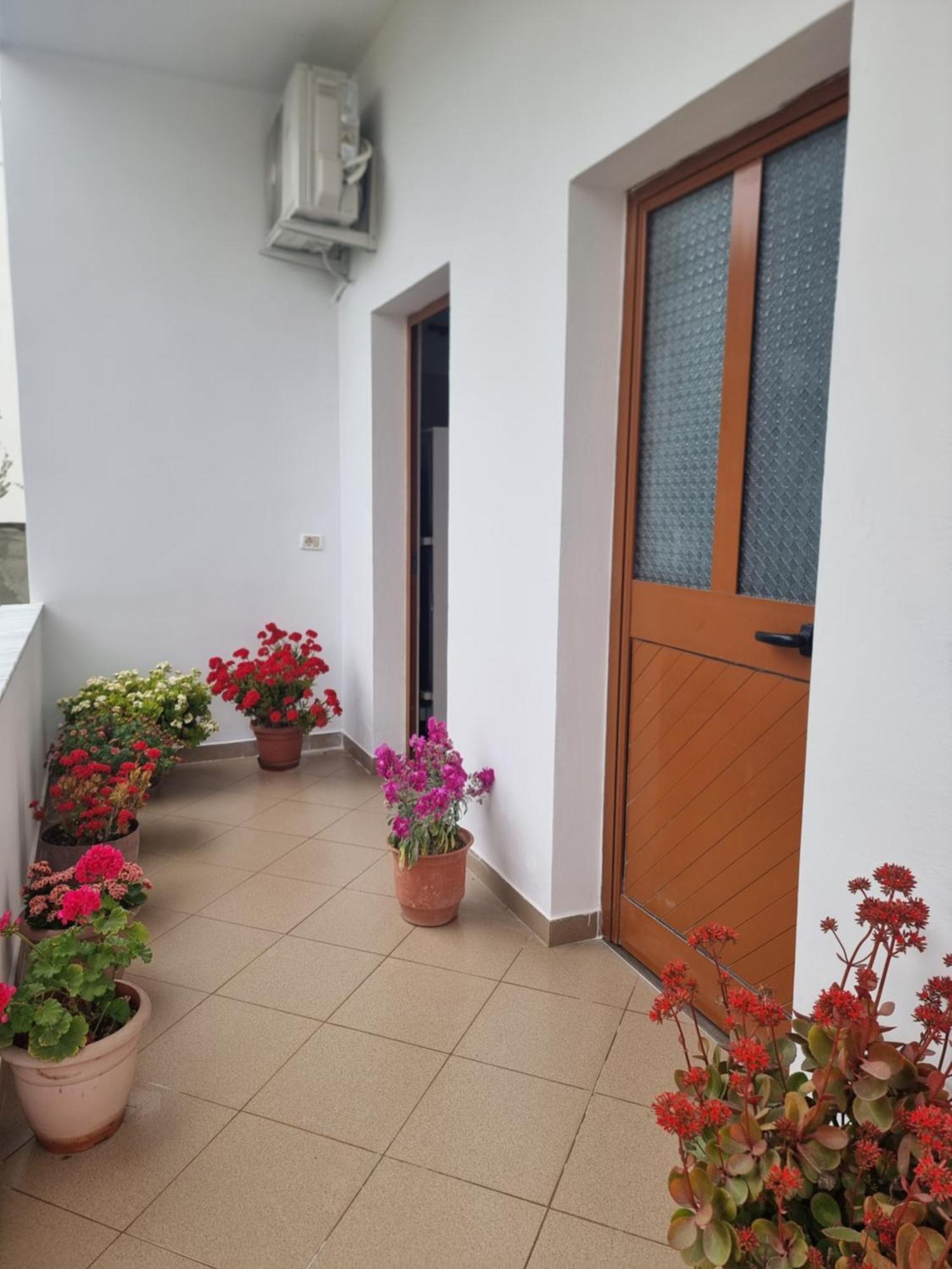 Rooms For Rent Durrës Exterior foto